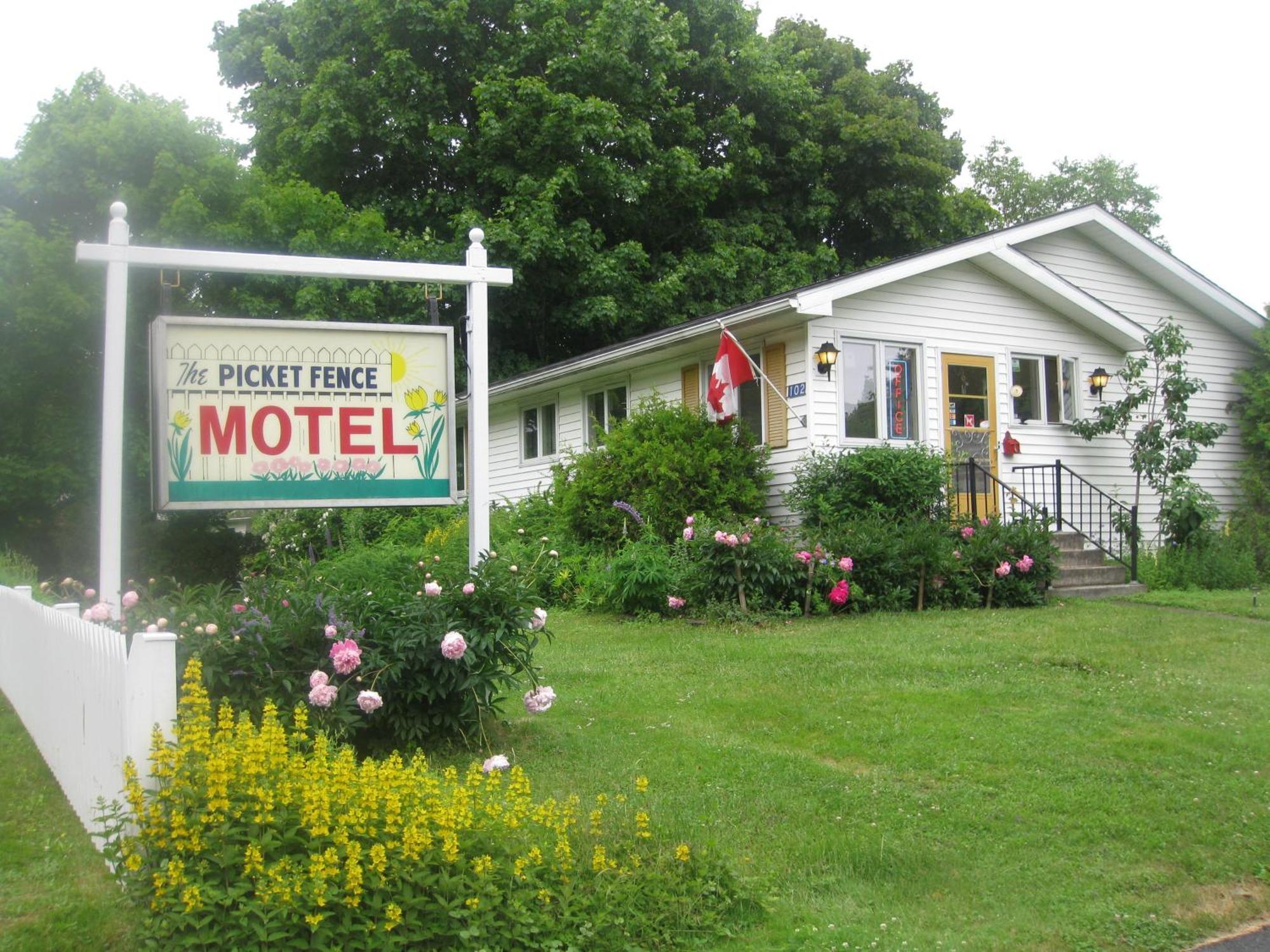 Picket Fence Motel St. Andrews By The Sea Εξωτερικό φωτογραφία